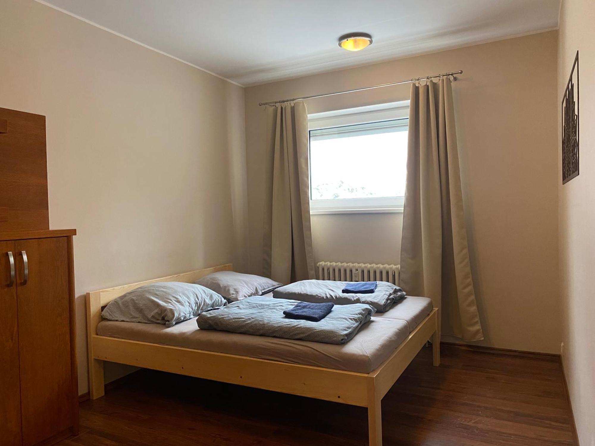Zen Zone Hostel Bratislava Bagian luar foto